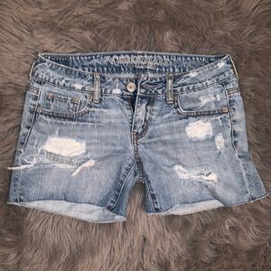 American Eagle Distressed shorts!